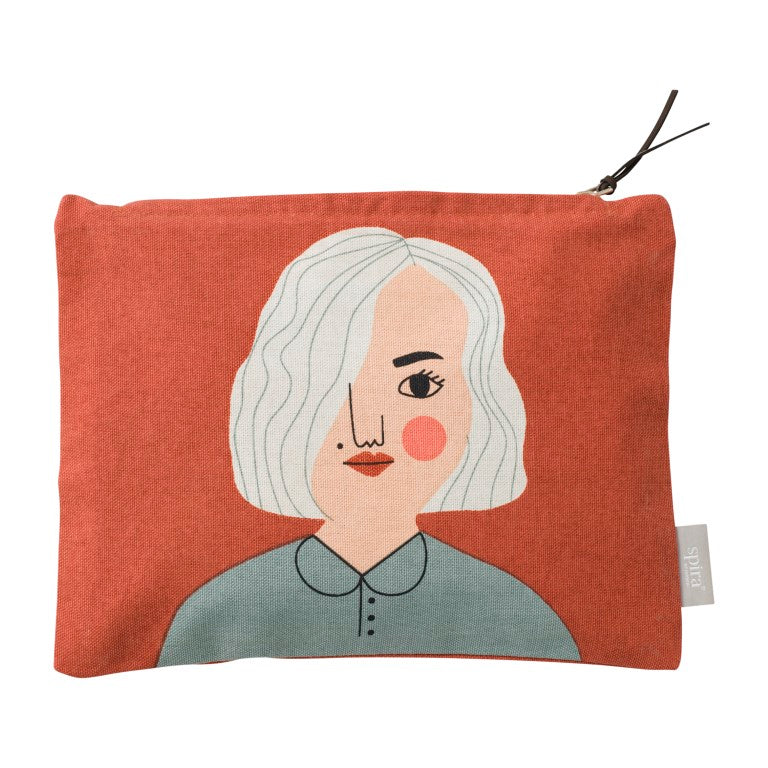 Meet Nike!  Nike studies at an art school and spends all her time at the museum.  This Nike Toiletry Bag will bring you happiness filled with makeup, your favourite pens or why not your travel documents. 